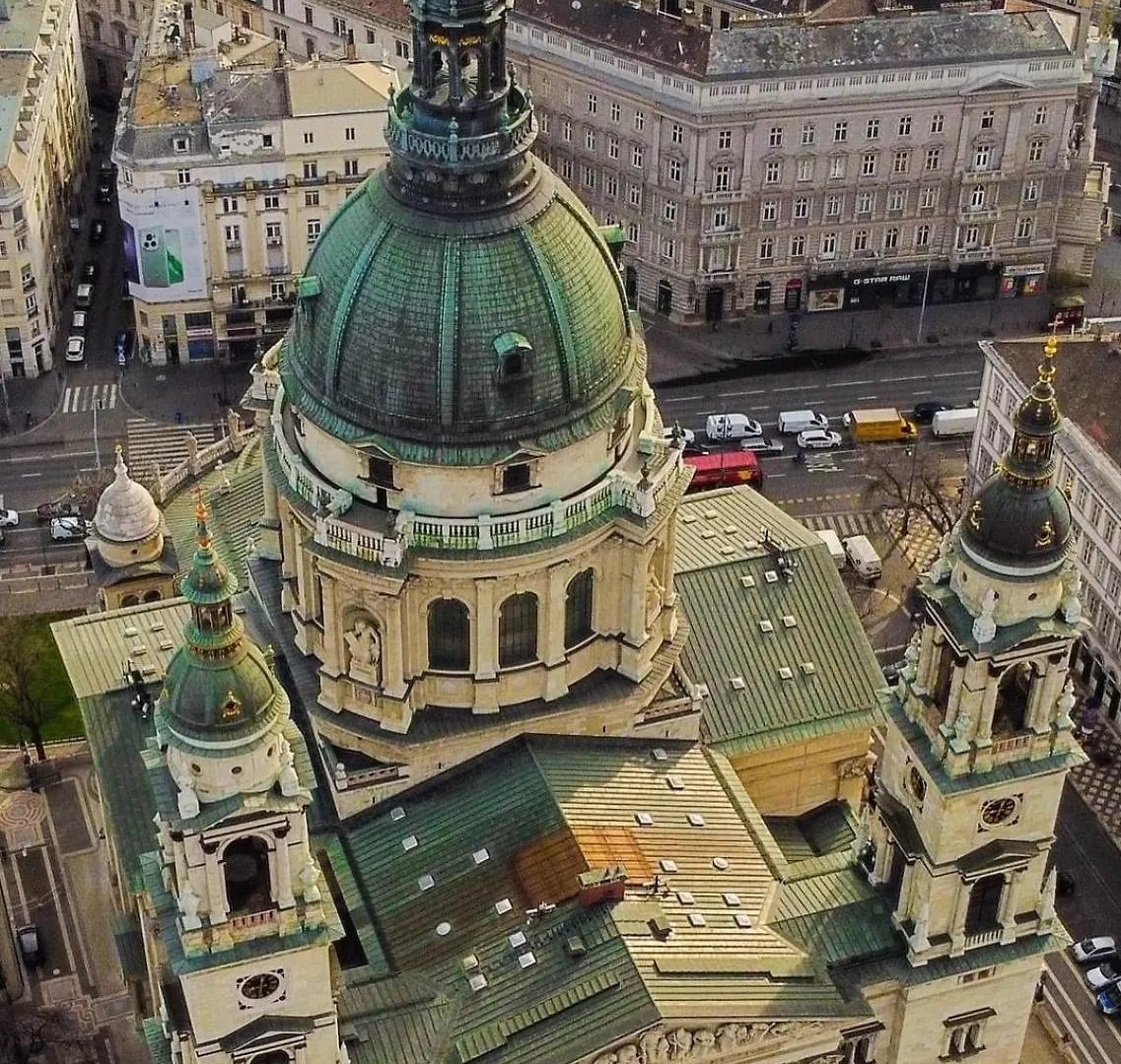 Seasons Rooms Central Budapest