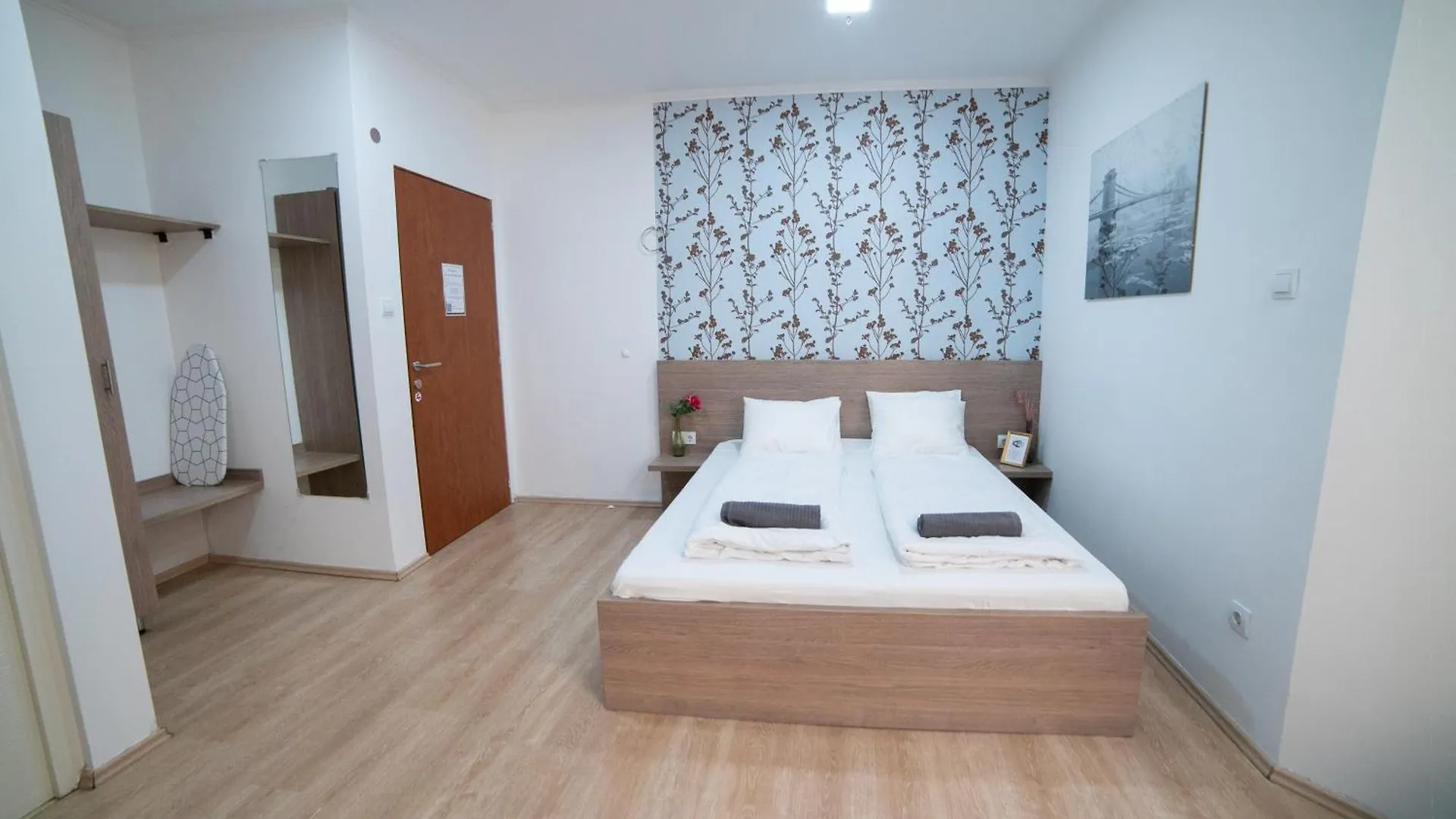 Seasons Rooms Central Budapest 0*,